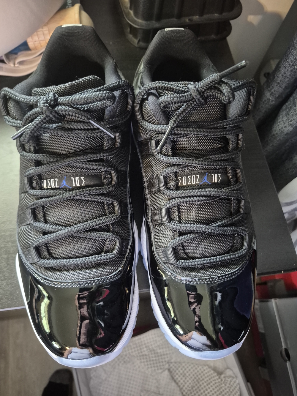 Jordan 11 Retro Low Mens 10